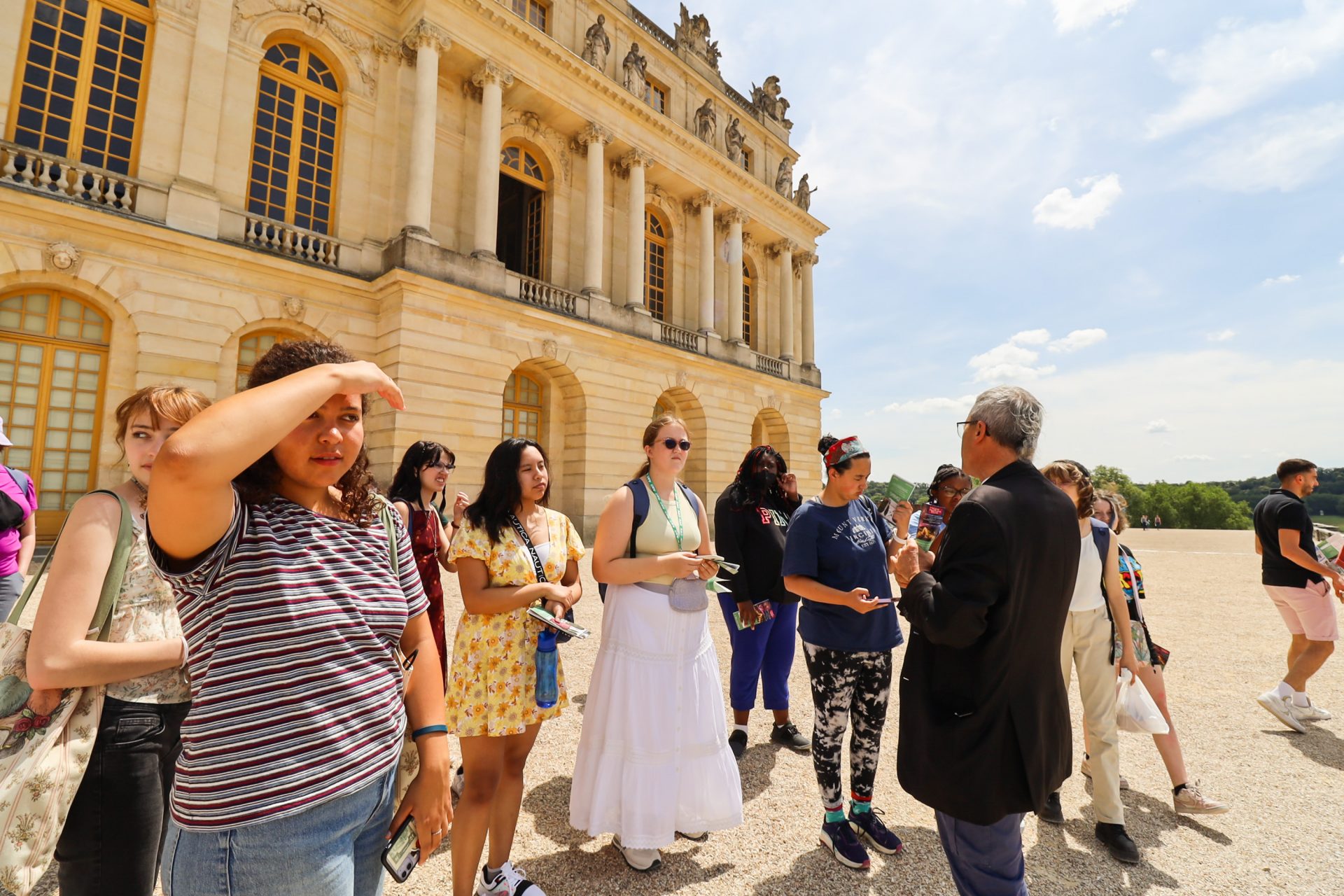 girl scouts at versailles in france